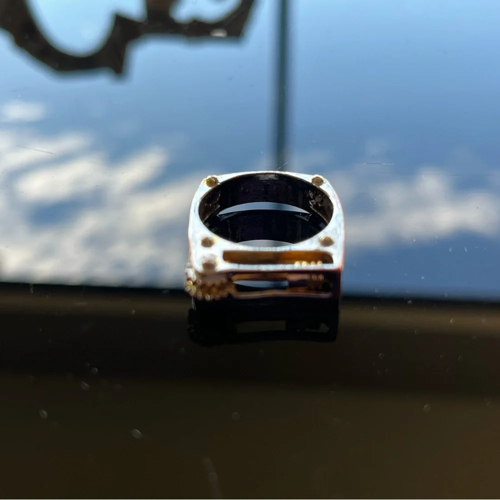 COPY - Unique Ring - Picture 3 of 3